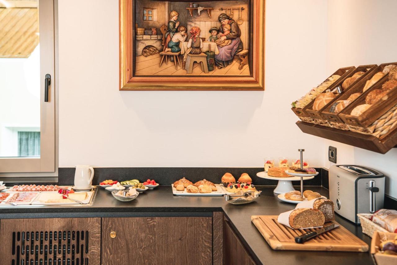 Garni Hotel Miara - Your Dolomites Home Σέλβα ντι Βαλ Γκαρντένα Εξωτερικό φωτογραφία