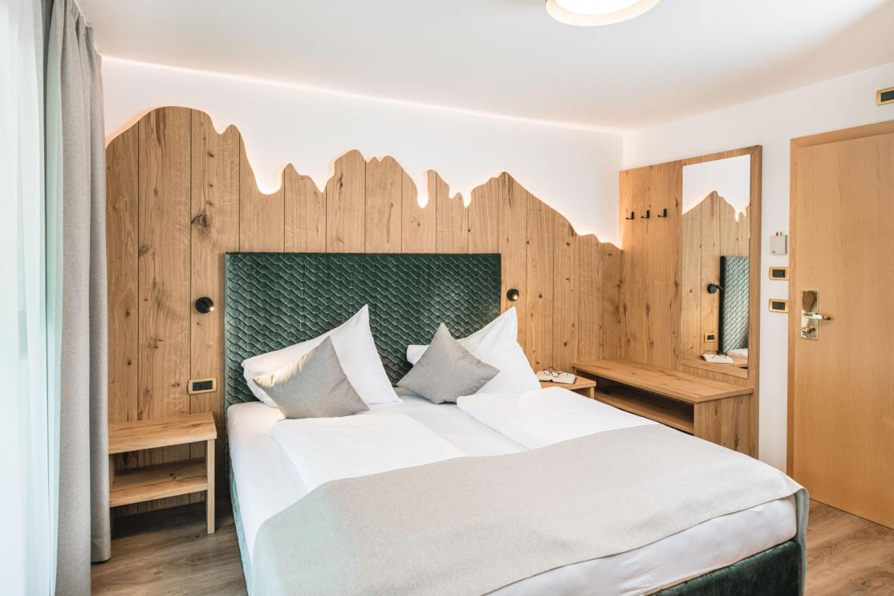 Garni Hotel Miara - Your Dolomites Home Σέλβα ντι Βαλ Γκαρντένα Εξωτερικό φωτογραφία
