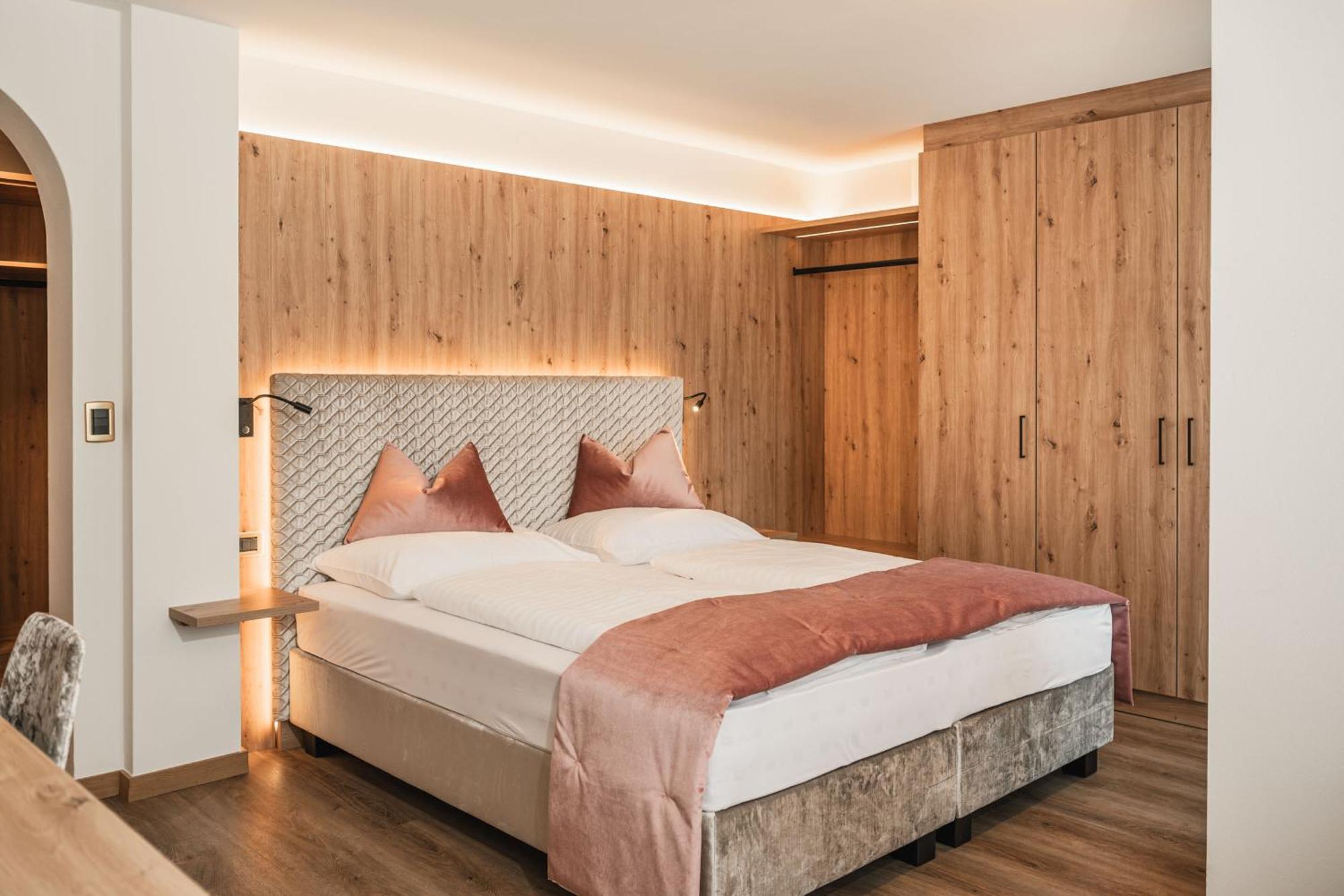 Garni Hotel Miara - Your Dolomites Home Σέλβα ντι Βαλ Γκαρντένα Εξωτερικό φωτογραφία